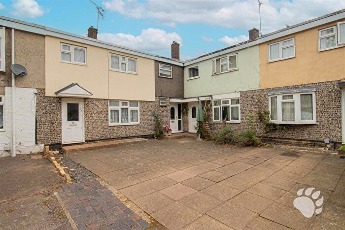 4 Bedroom Terraced House For Sale In Audley Way, Basildon, SS14