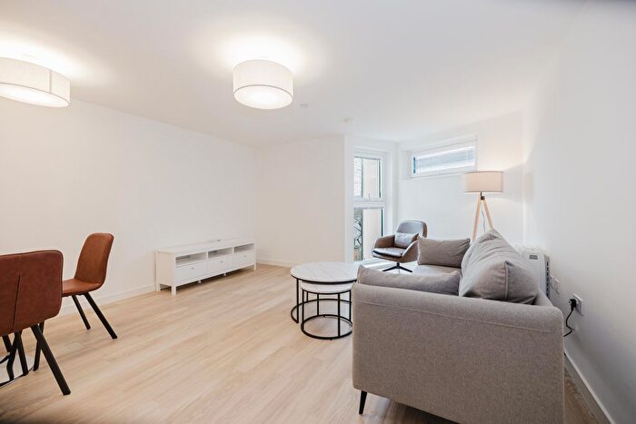 1 Bedroom Flat To Rent In Pinkhill Park, Edinburgh, EH12