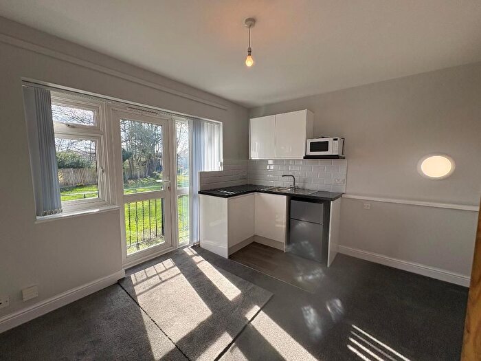 1 Bedroom Studio To Rent In The Approach, Orpington, Kent, BR6