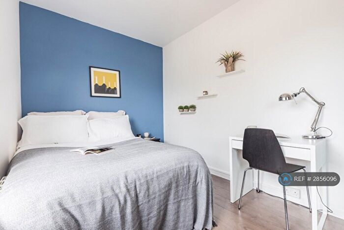 5 Bedroom Flat To Rent In Willis House, London, E14