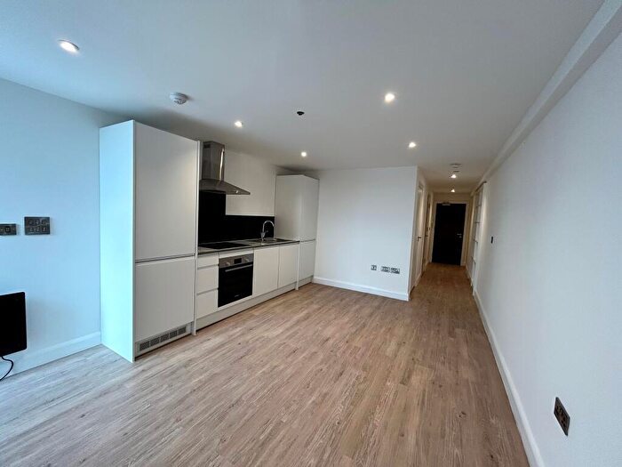 1 Bedroom Apartment To Rent In The Maltings, Burton -on-Trent, DE14