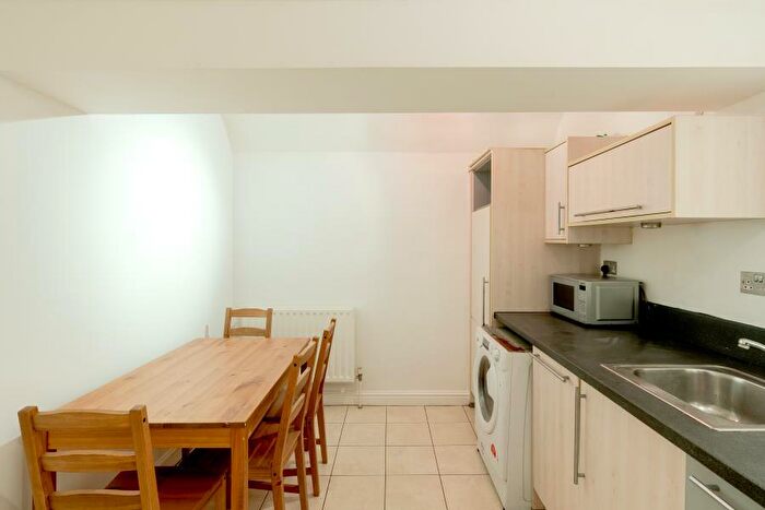 2 Bedroom Apartment To Rent In Taylors Bank - City Centre, BS1