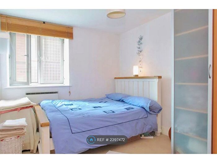 1 Bedroom Flat To Rent In Westminster Bridge Road, London, SE1