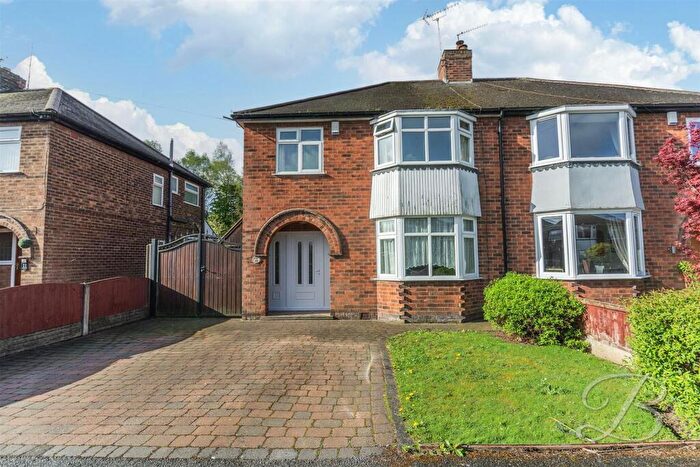 3 Bedroom Semi Detached House For Sale In Leabrooks Avenue, Mansfield Woodhouse, Mansfield, NG19