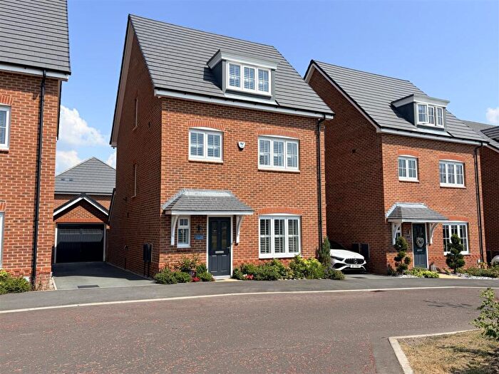 4 Bedroom Detached House For Sale In Easedale Lane, Warton, PR4