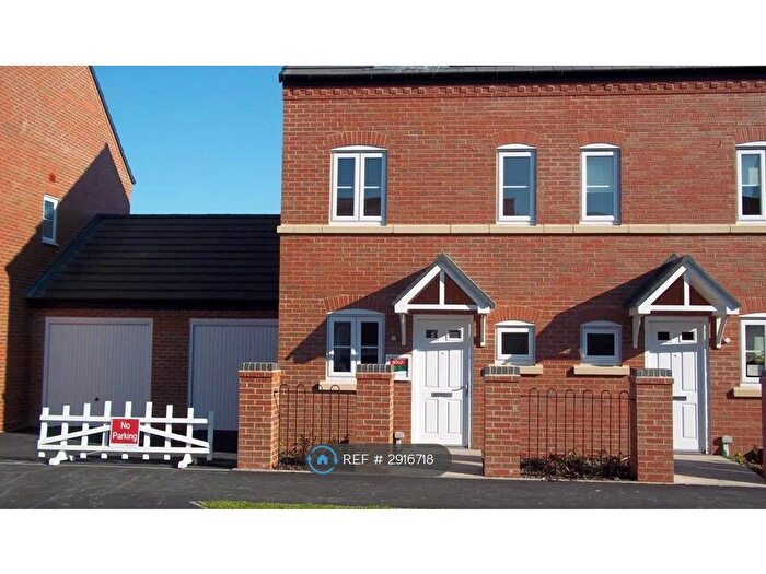 3 Bedroom Semi-Detached House To Rent In Crown Street, Smethwick, B66
