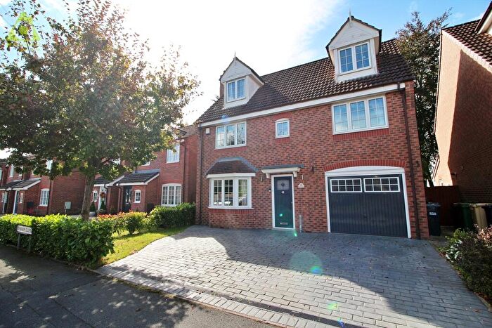 5 Bedroom Detached House For Sale In Dewham Close, Westhoughton, BL5