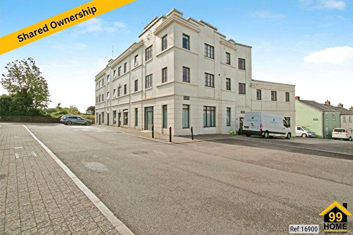 2 Bedroom Flat For Sale In Sir Ector House, Stret Constantine, Tregunnel Hil, TR7