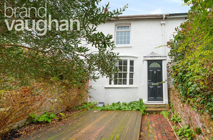 2 Bedroom Terraced House To Rent In Crown Gardens, Brighton, East Sussex, BN1