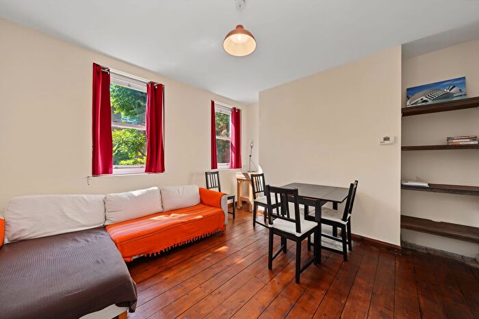2 Bedroom Flat To Rent In Avenell Road, Avenell Mansions Avenell Road, N5