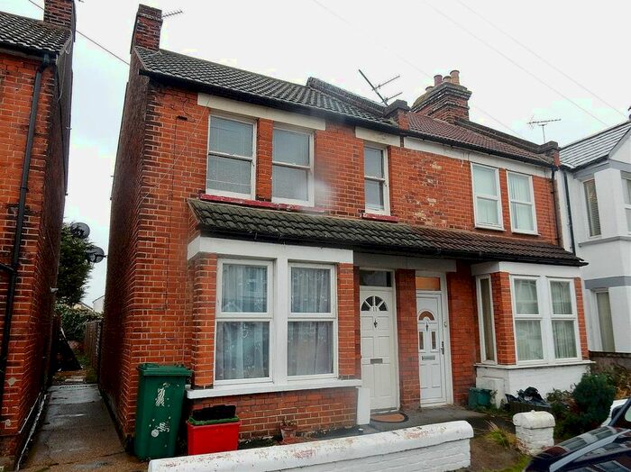 3 Bedroom End Of Terrace House To Rent In Castle Road, Clacton-On-Sea CO15