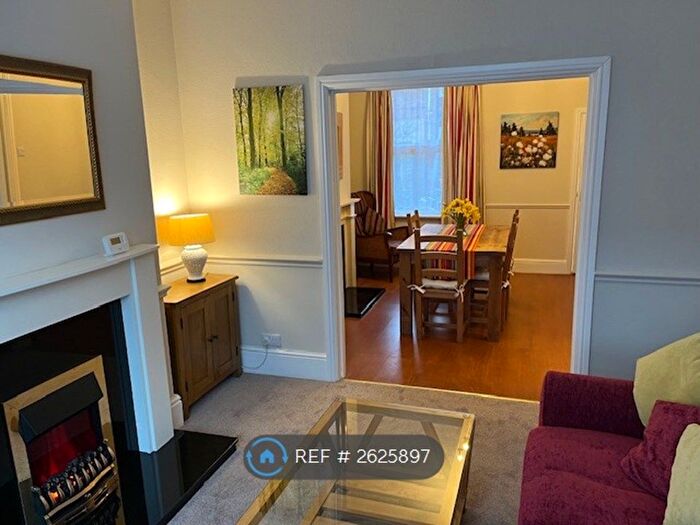 3 Bedroom Terraced House To Rent In Belvoir Street, Hull, HU5