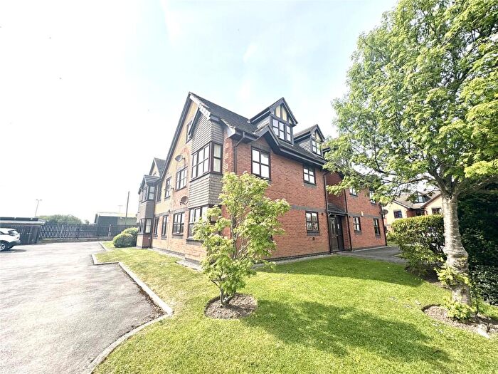 1 Bedroom Flat For Sale In Oakwood Close, Blackpool, Lancashire, FY4