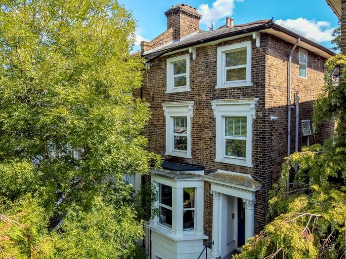 1 Bedroom Flat For Sale In Devonshire Road, Forest Hill, London, SE23