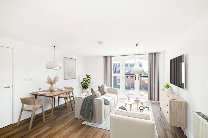 1 Bedroom Flat For Sale In Whitehouse, Milton Keynes, MK8