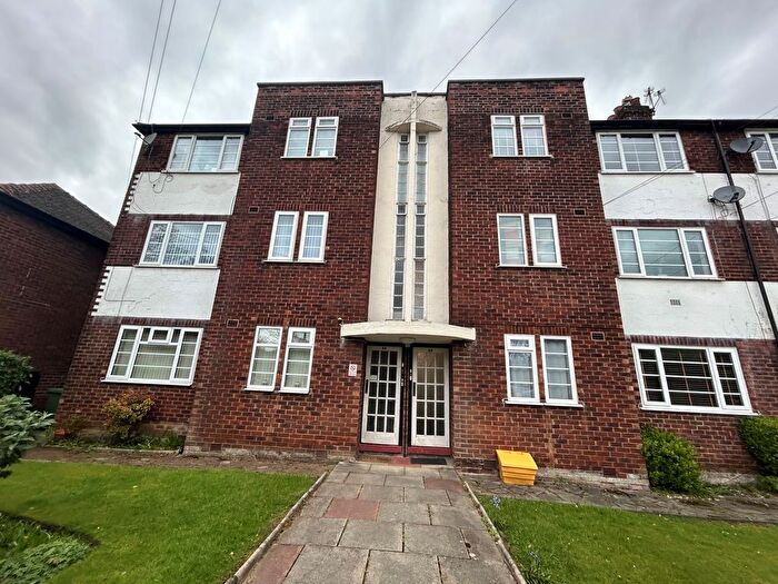 2 Bedroom Flat To Rent In Springfield Road, Sale, M33