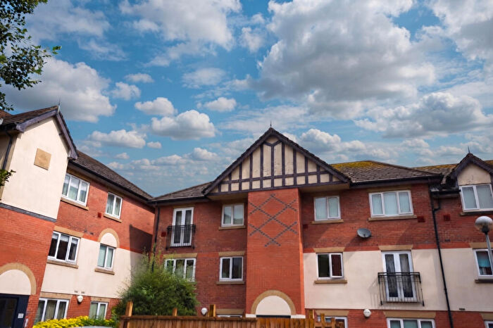 2 Bedroom Apartment For Sale In Victoria Court, Whitefield, M45