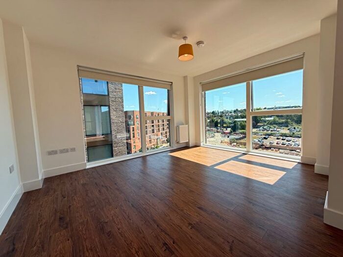 3 Bedroom Flat To Rent In Thistleton House, Colindale Gardens, NW9