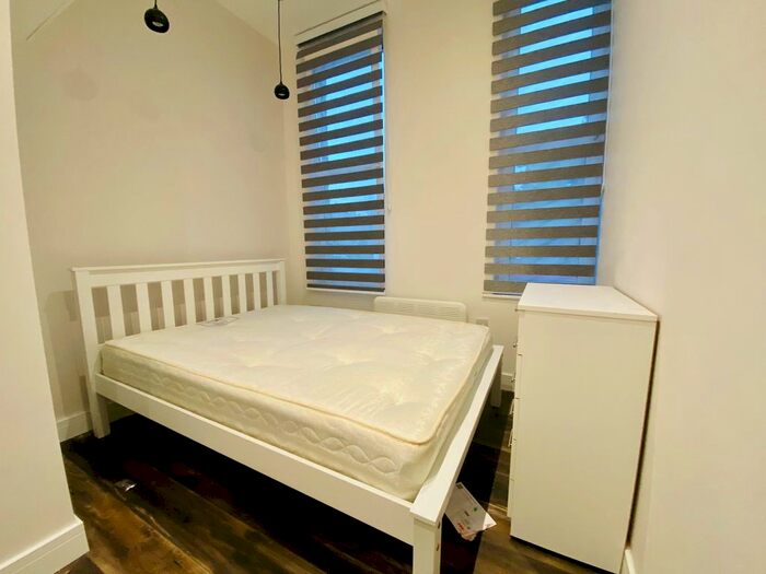 1 Bedroom Studio To Rent In Archway Road, London, N19