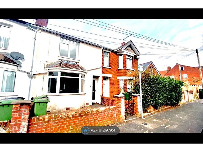 3 Bedroom Terraced House To Rent In Northlands Road, Eastleigh, SO50