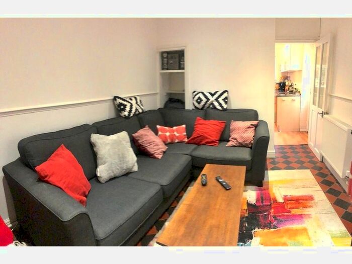 4 Bedroom Terraced House To Rent In Tewkesbury Street, Cathays, Cardiff, CF24