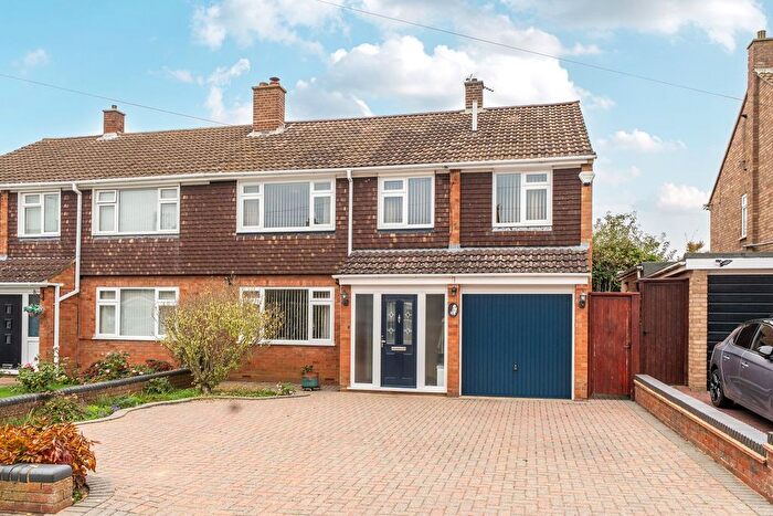5 Bedroom Semi Detached House For Sale In Sanderson Road, Westoning, MK45