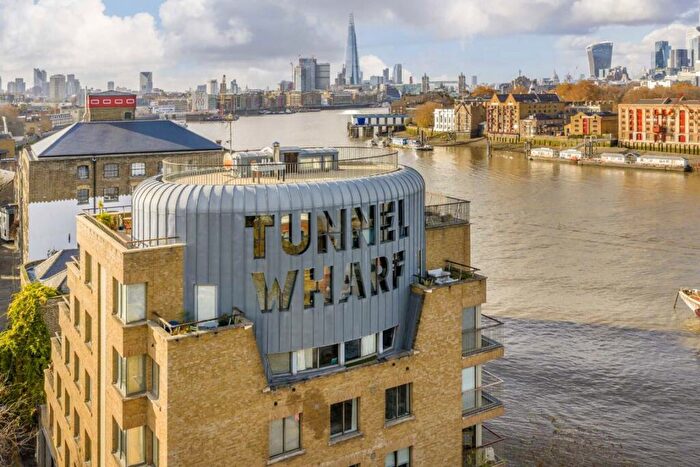 4 Bedroom Flat For Sale In Rotherhithe Street, Rotherhithe, SE16