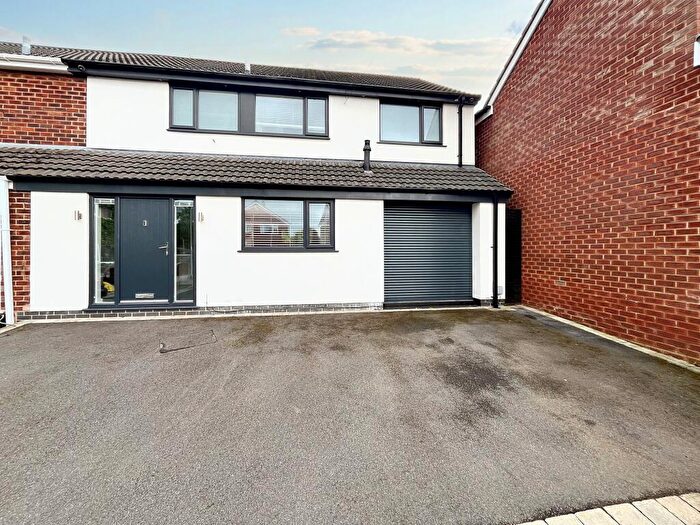 4 Bedroom Semi-Detached House For Sale In Alkrington Close, Bury, BL9