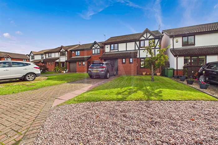 4 Bedroom Detached House For Sale In Fairhaven Close, Great Sankey, WA5