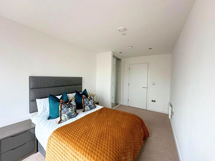 2 Bedroom Apartment To Rent In The Astley Manchester, M1