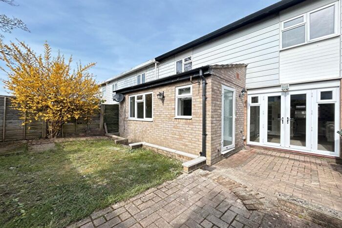3 Bedroom House To Rent In Popley, Basingstoke, RG24