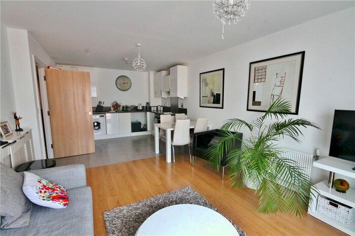 1 Bedroom Flat To Rent In Talbot Close, Mitcham, CR4