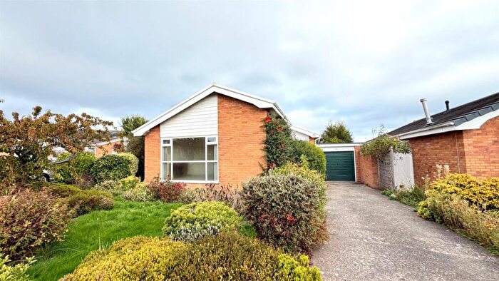 3 Bedroom Detached Bungalow For Sale In Berwyn Gardens, Penrhyn Bay, Llandudno, LL30