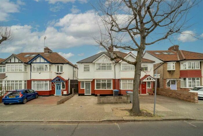3 Bedroom Semi-Detached House To Rent In Sherrick Green Road, Willesden Green, NW10