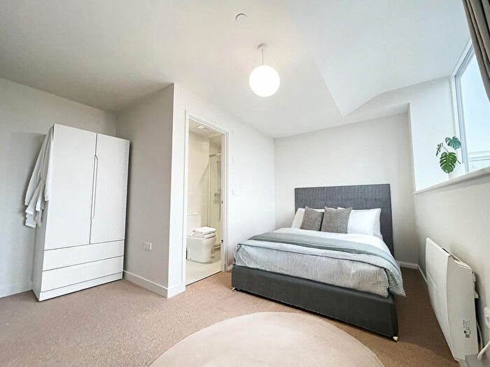 2 Bedroom Apartment To Rent In Roco, James Street, L2