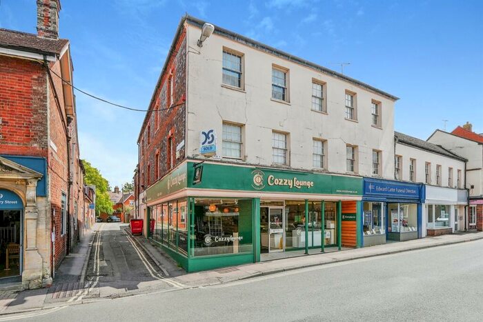 1 Bedroom Apartment For Sale In Post Office Lane, Wantage, OX12