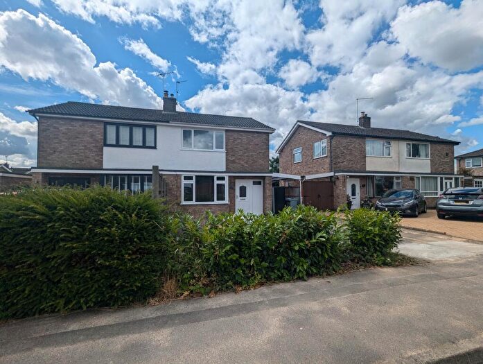 3 Bedroom Semi-Detached House To Rent In Haddon Road, Stamford, PE9