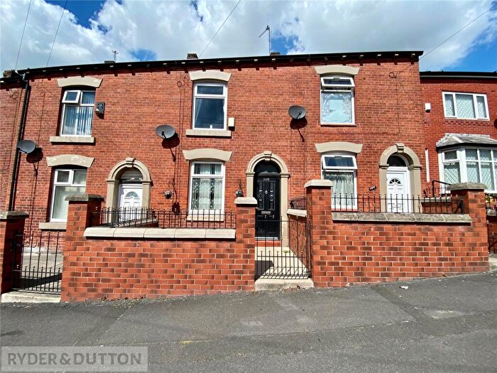 2 Bedroom Terraced House To Rent In Oxford Street, Chadderton, Oldham, OL9