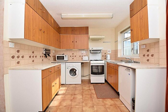 3 Bedroom Detached House For Sale In Pippins Field, Uffculme, Cullompton, EX15