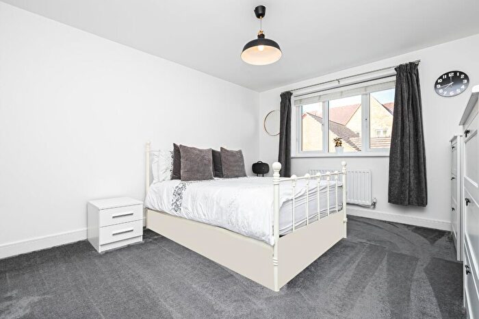 4 Bedroom Terraced House To Rent In Abbess Terrace, Loughton, Essex, IG10