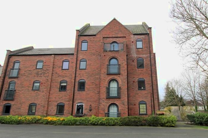 2 Bedroom Flat To Rent In Argyle Close, Wordsley, Stourbridge, DY8