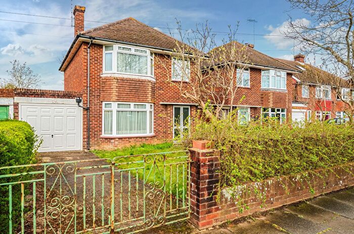 3 Bedroom Link Detached House For Sale In The Strand, Goring-By-Sea, Worthing, West Sussex, BN12