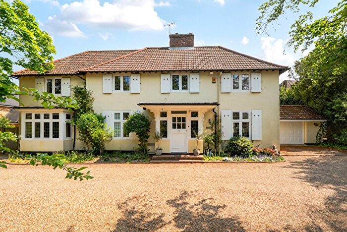 5 Bedroom Detached House For Sale In Forest Road, East Horsley, KT24
