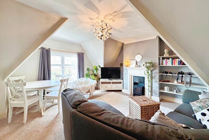 1 Bedroom Apartment To Rent In St Johns Street, Crowthorne, RG45