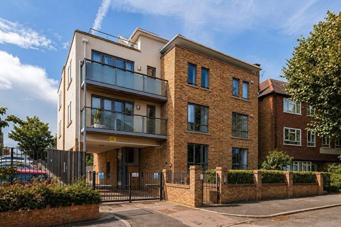 1 Bedroom Flat For Sale In Hartington Road, West Ealing, W13