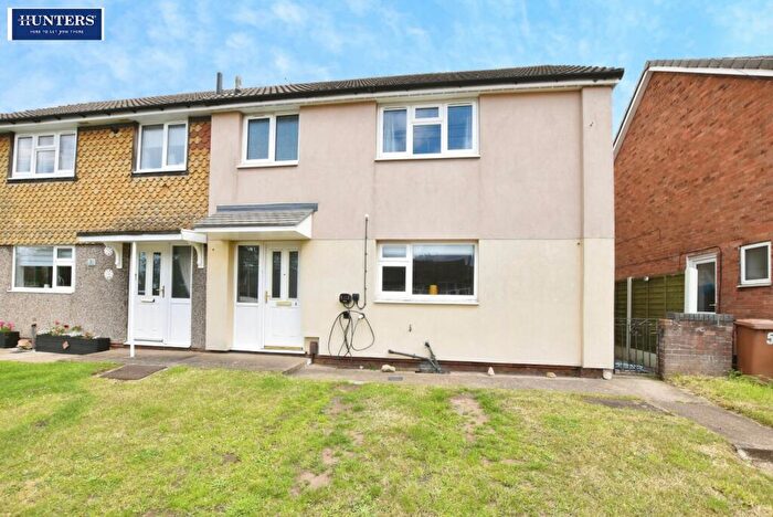 3 Bedroom Semi-Detached House For Sale In Newbolt Avenue, Scunthorpe, DN17