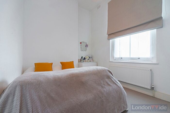 2 Bedroom Flat To Rent In B, Goldney Road, London, W9