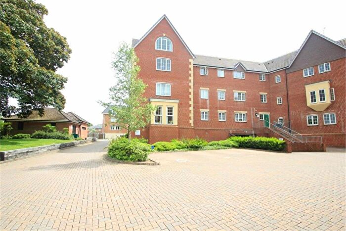3 Bedroom Apartment To Rent In Peel Close, Verwood, BH31