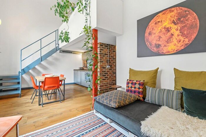 1 Bedroom Apartment For Sale In Butcher Street, Leeds, LS11