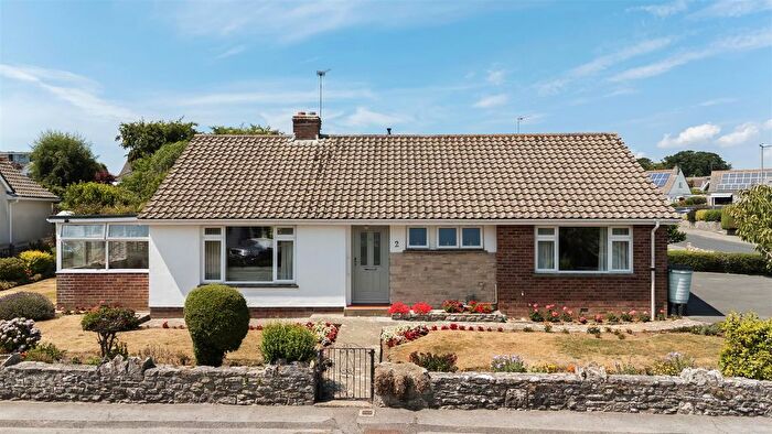 3 Bedroom Bungalow For Sale In Cauldron Crescent, Swanage, BH19